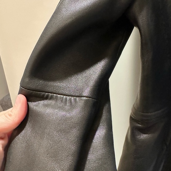 AVANTI Black Leather Women's Jacket - Picture 13 of 15